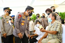 Vaksinasi di Indonesia, Kapolri Instruksikan Akselerasi ke Lansia dan Anak-Anak