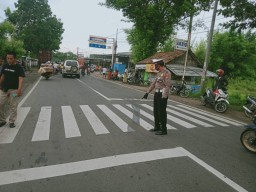 Pemotor di Sampang Tewas Tertabrak Truks Rem Blong