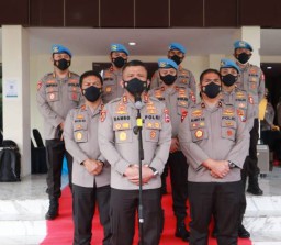 Anggota Propam Terbaik Dapat Penghargaan Kadiv Propam Polri