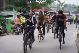 Imlekan, Kapolres Bojonegoro Gowes Nglenyer, Menembus Tapal Batas