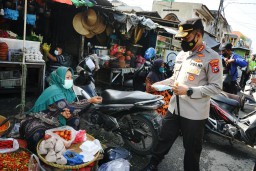 Kok Tiba Tiba KaPolrestabes Surabaya Sobo Pasar, Ada apa?