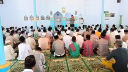 Kapolress Pamekasan Minta Jema’ah Jaga Kamtibmas dan Patuhi Prokes