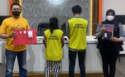 Pasutri Jadi Pengedar, Dibekuk Polrestabes Surabaya