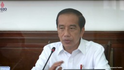 Atensi Jokowi, Kapolri Tangani Kerusuhan Arema Vs Persebaya
