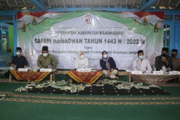 Di Dusun Tumo, Bupati Bojonegoro Ajak Ngaji Bersama