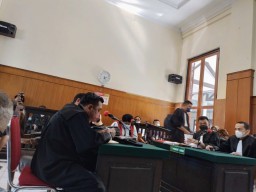 Penipu Ranto Hensa Barlin Sidauruk Diputus Sembilan Penjara di  Pengadilan Negeri Surabaya