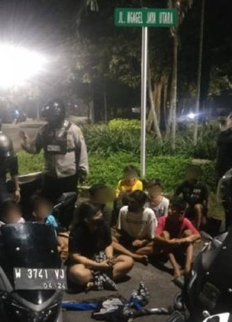 Hendak Tarung Sarung, Puluhan Remaja Diamankan Polsek Gubeng
