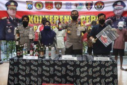 Polres Pamekasan Ungkap Kasus Premanisme, Miras dan Sajam Jelang Ramadhan