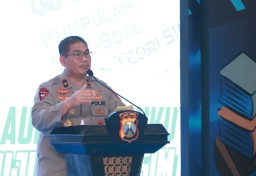 Ingin Lulus SIM, Baca Buku Kumpulan Soal Ujian Teori Polda Jatim