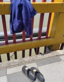 Seorang Wanita Ceburkan Diri ke Sungai Jagir, Tinggalkan Jaket dan Sandal