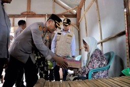 Rumah Mbah Monco yang Sebatang Kara dapat Bantuan