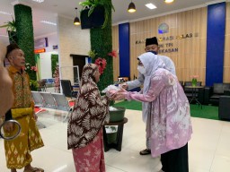 Kantor Imigrasi Kelas III Non TPI Pamekasan Qurbankan Puluhan Kambing