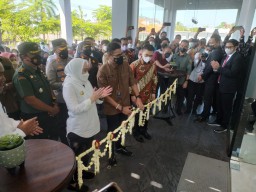 Sandiaga Uno Beri Apresiasi Bupati Anna Kembangkan Pariwisata Daerah, Dorong Pulihkan Ekraf