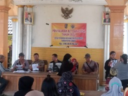 Puluhan KPM Terima BLT Dana Desa (DD)