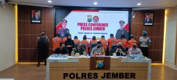 Brimob Polda Jatim di Jember, 15 Terduga Pelaku Pembakaran Diamankan