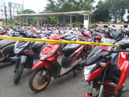 Tiga Pelaku ini Curi Motor, Ratusan BB Ada di Polda Jatim