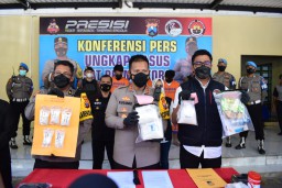 Tersangka Pengedar Sabu Jaringan Bali Dibekuk di Surabaya