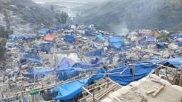 Kembali, Personil Gabungan Tertibkan Tambang Emas Gunung Botak