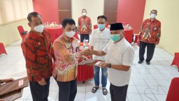 Narapidana di Jatim Dapat Sertifikat Perseroan Perorangan