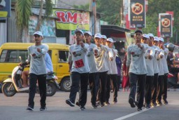 Meriah Gerak Jalan Tingkat SMP, SMA dan Perguruan Tinggi di Bojonegoro, Diikuti 189 Regu