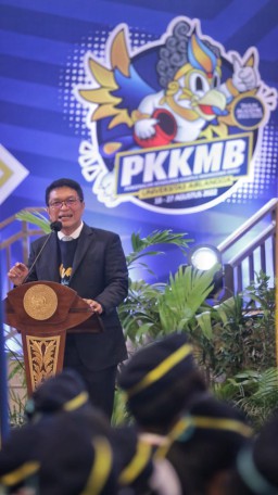 Baca juga : Pembekalan Wawasan Ribuan Mahasiswa Baru Unair, Kapolda Jatim: Jalin Kerukunan di Tengah Keberagaman