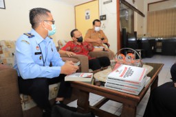 Kemenkumham Jatim Komitmen Berikan Pelayanan Informasi yang Cepat, Mudah dan Berbiaya Rendah