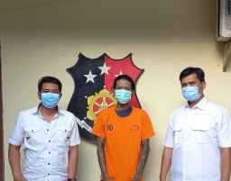 Bungkus Permen Mentos Bawa Pria Cerme ke Polisi