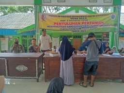 Sejumlah KPM se- Kecamatan Sugihwaras Terima Bansos