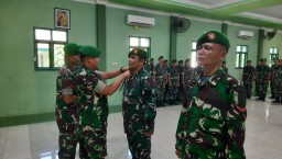 Tamtama dan Bintara di Pamekasan Naik Pangkat