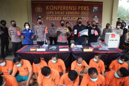 30 Orang Terjaring Operasi Sikat Semeru Polres Mojokerto