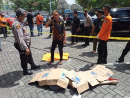 Tinggalkan Pacar Dalam Kamar, Pria ini Terjun dari Atas Apartment di Surabaya