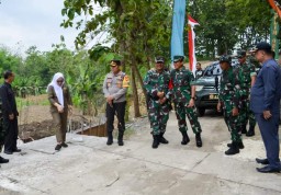 Kompak, Jajaran Forkopimda Tinjau Sasaran TMMD 115 Bojonegoro