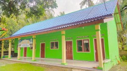 Selesai Direnovasi, PT BSI dan Pemdes Sumberagung Meresmikan TPQ Darul Falah