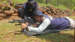 Brimob Pamekasan Latihan Menembak dengan Bapas Kelas II