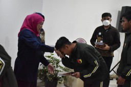 Baca juga : Pangdam V Brawijaya, Gubernur Jatim Semangati Kepada Tim Jatim di Laga Final Liga Santri Piala Kasad