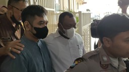 Pembacaan Duplik Gus Bechi Diwarnai Aksi Damai
