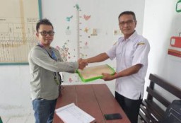 Wakili Milenial Muda, Aam Purnama Resmi Mendaftar Bakal Calon Kades Waetele
