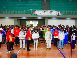 Bupati Bojonegoro Serahkan Bonus Bagi Peraih Medali Porprov Jatim