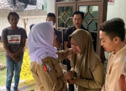 Anak Tenggelam, Bupati Bojonegoro Datangi Rumah Korban