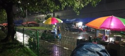 Keluh Kesah Pedagang Lesehan Suramadu, hanya Kantongi 35 Ribu