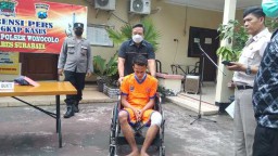 Pria Asal Sampang Naik Kursi Roda,Usai Pamer Pisau ke Polisi