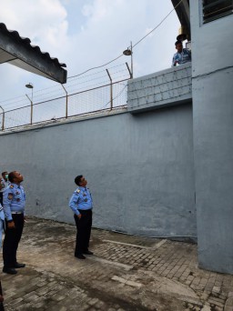 Lokasi Pelemparan Narkoba, Kadivpas : Lapas Mojokerto Aman