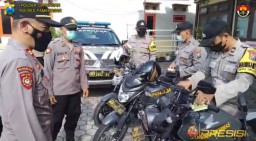 Cek Kendaraan untuk Patroli Nataru Kapolsek Larangan