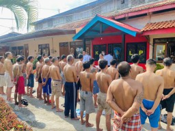 Puluhan Napi Dikirim ke Pamekasan