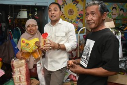 Warga Kembangkan Usaha Via E-Peken, Eri Bangga