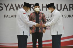 Ikhsan Resmi Menjadi Ketua PMI Surabaya