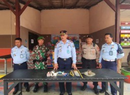 Dua Blok Lapas Pamekasan Disisir, Hasilnya ada Korek, Obat dan Remi