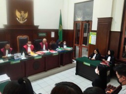 Maggie Tak Hadir Dalam Persidangan Saat Hakim Bacakan Putusan