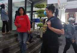 Dewan Pers Kecam Tindak Kekerasan pada 5 Wartawan di Surabaya