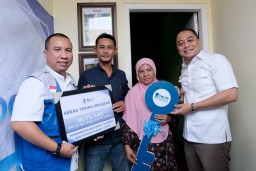 YMI ITS Bedah Rumah Warga Tak Layak Huni, Wali Kota Eri: Surabaya Bergerak Semakin Terlihat Nyata!